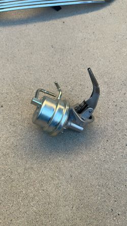 OEM TOYOTA MECHANICAL FUEL PUMP