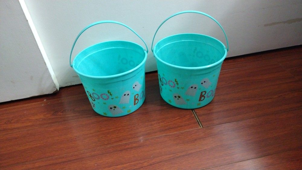 Halloween Buckets 🎃