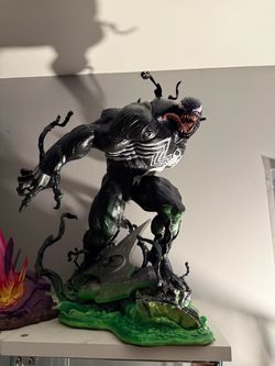 Sideshow venom premium format