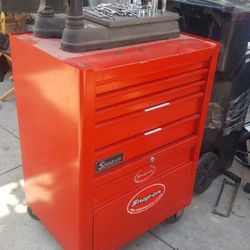 Snap On tool cabinet on wheels vintage