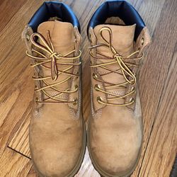 Junior Timberland’s (ONLY WORN ONCE)
