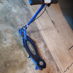 Razor E95 Electric Scooter