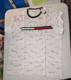 New xl men Tommy Hilfiger shirt