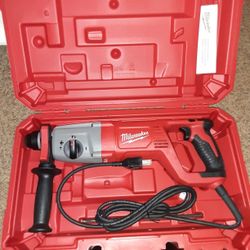 Milwaukee 1" (25mm) SDS Plus Rotary Hammer Kit