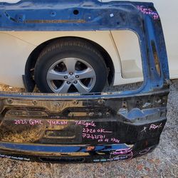 2025 Gmc Yukon Tailgate 