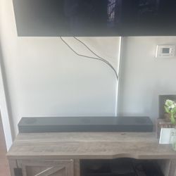 LG Soundbar Model S80QY With wireless LG Subwoofer Model SPQ8-W