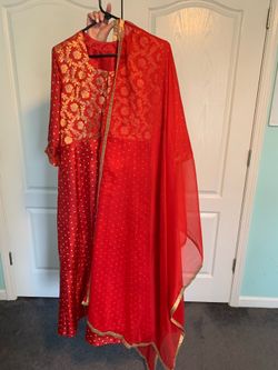 Women’s dresses