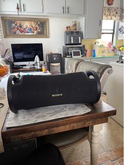 Sony - ULT FIELD 7 Wireless Speaker - Black