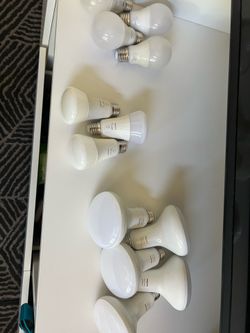 Philips Hue Smart Bulbs Bundle – 12 Bulbs – White + White Ambiance