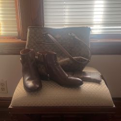 bag, wallet and boots (#8 I lost the zipper handle) coach all for 100 dlls check out the photos