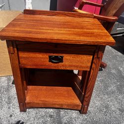 Solid wood mite stand