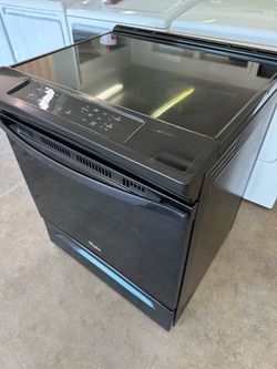 Whirlpool Electric stove (1 month warranty)