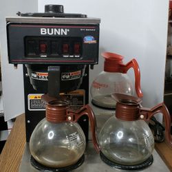 BUNN VP17 Series 12 Cup Pour Over 3 Warmer Coffee Maker