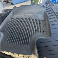 RAV4 Weather Proof Matts