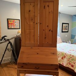 Wood Secretary Desk-Very Good Condition 