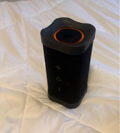 Water proof skullcandy Bluetooth speaker