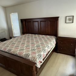 King Bedroom Set