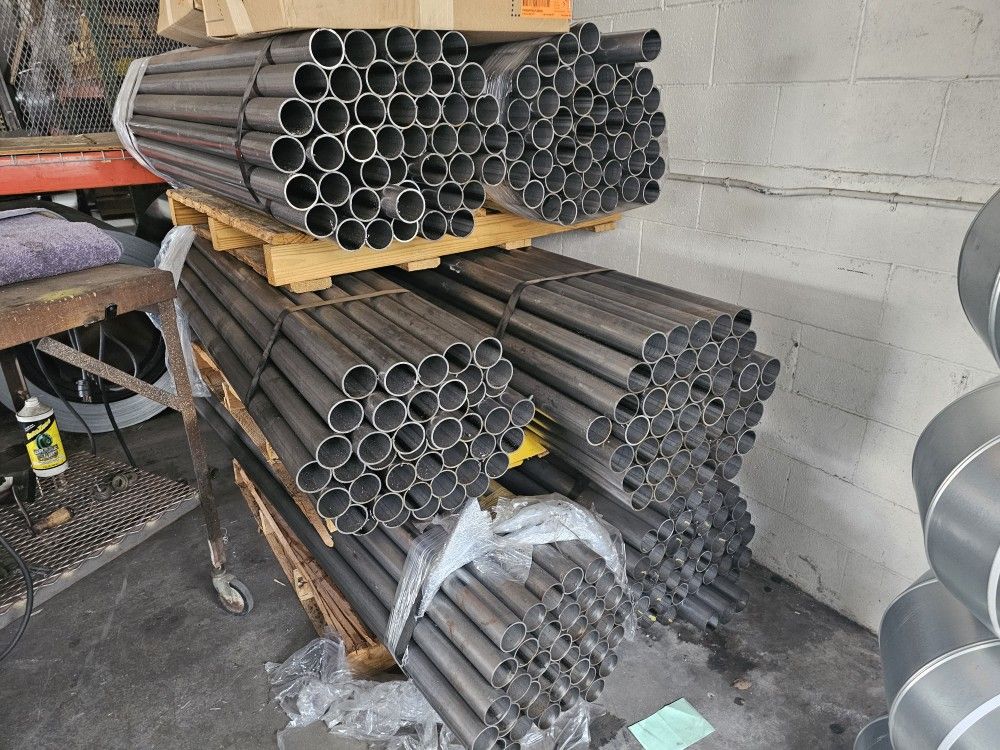lot of steel pipe/tubing make offer best offer takes all. for Sale in