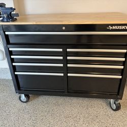 Husky 9- Drawer Mobile Workbench