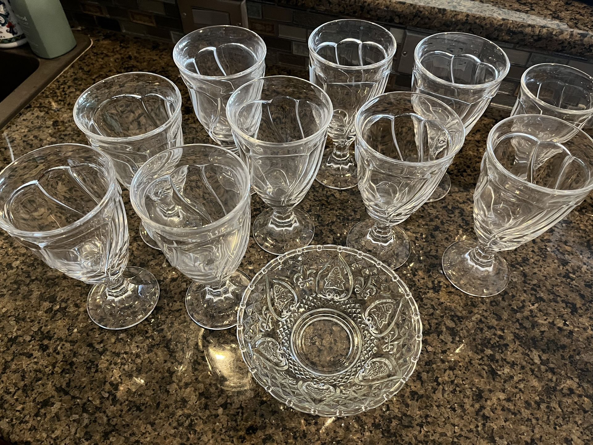 Set of 10 Water Glasses With Glass Bowl / Dish - Perfect Condition!