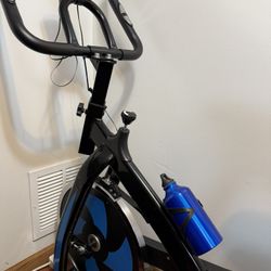 Exercise bike/ Bicicleta estática