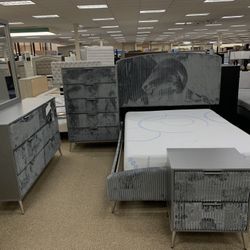 BEDROOM SETS