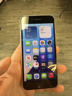iPhone SE3 64gb White Unlocked