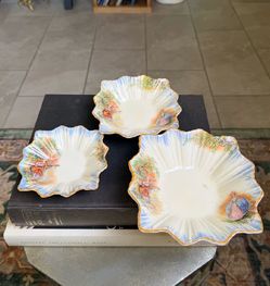Set of Three H&K Tunstall English Decorative Porcelain Plates