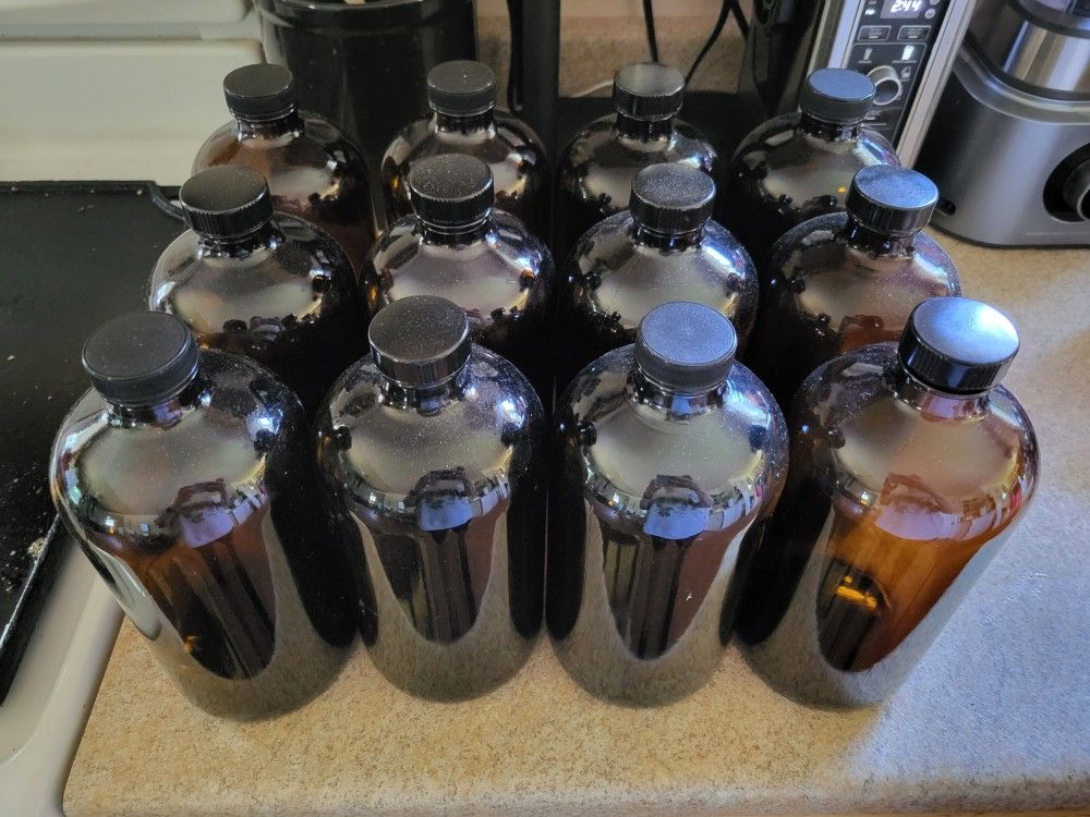 12 - 32oz Amber Glass Bottles With Lids