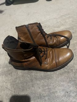 Men’s brown boots size 10