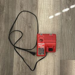Milwaukee Battery Charger