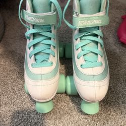 Girl’s Rollerblades Size 4