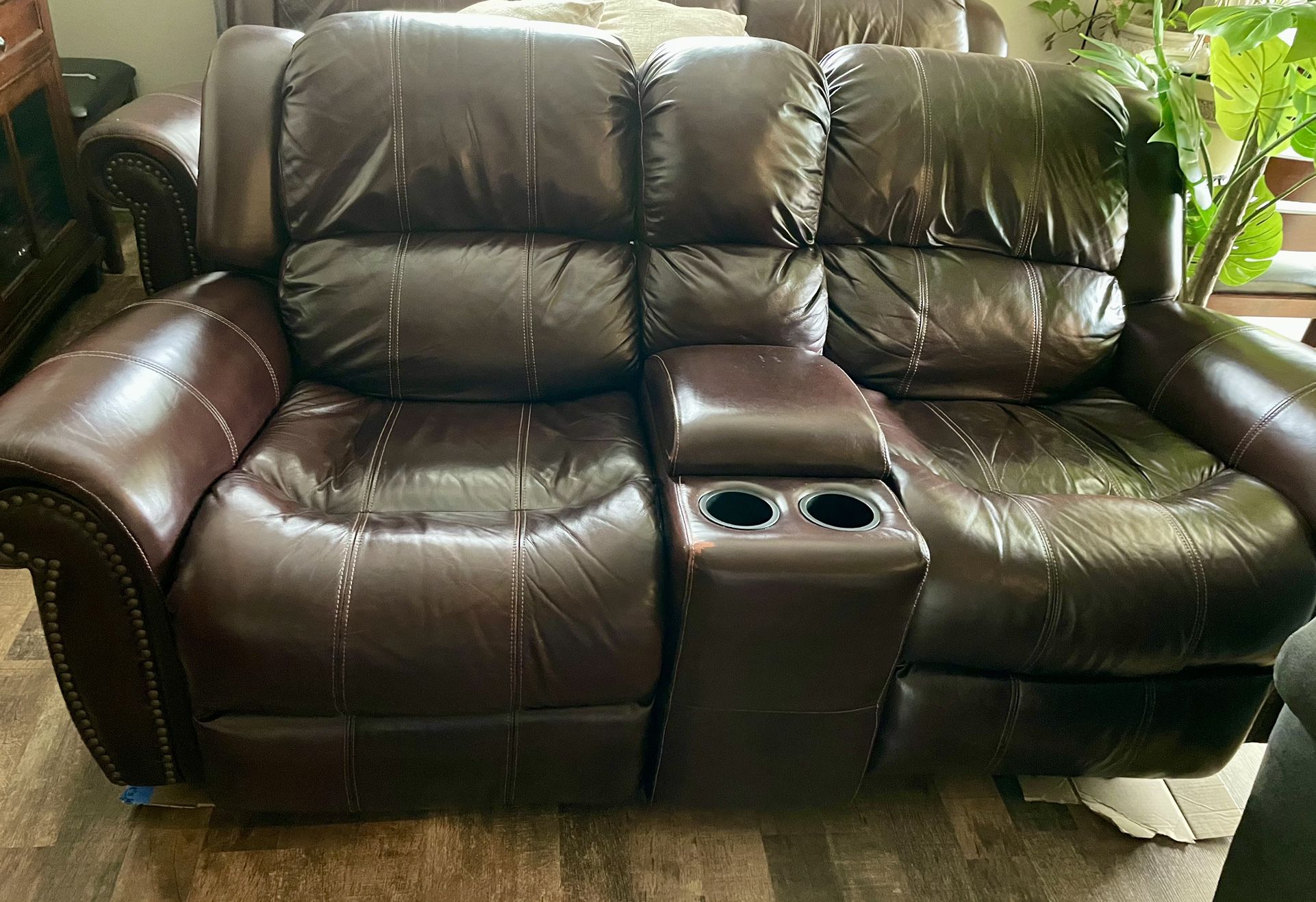 Sofa and Loveseat Recliners 