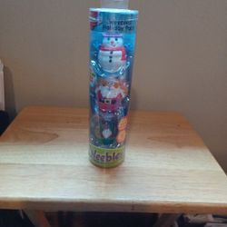 2005 HOLIDAY PACK OF WEEBLES NEVER OPENED