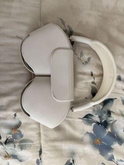 AirPod Pro Max (White)