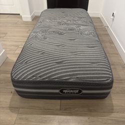 Beautyrest Black Twin Mattress 