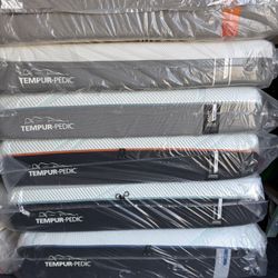 Mattress SALE.  Venta De Colchones