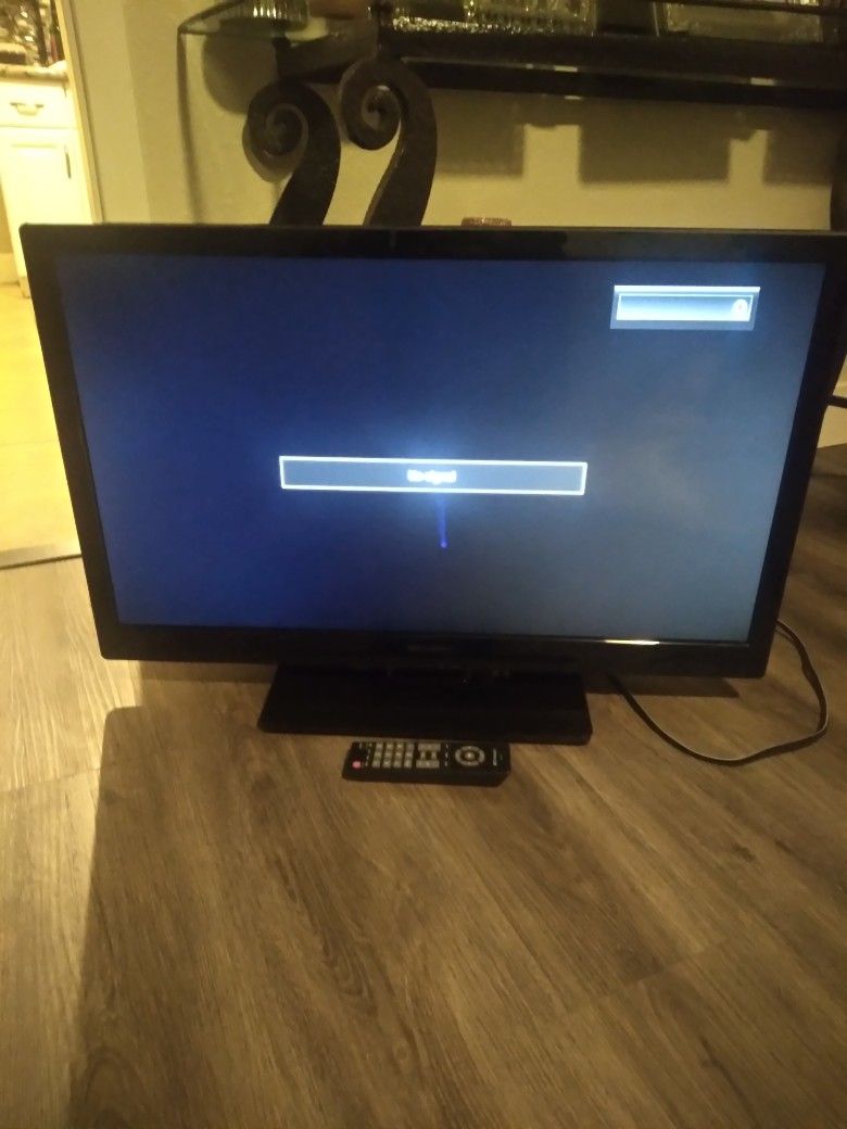 Emerson Tv 34 Inch With Remote!! Read Description First Please 