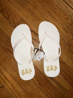 GAP Flip Flops