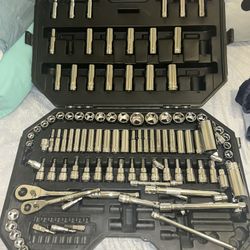 Husky Tool Set