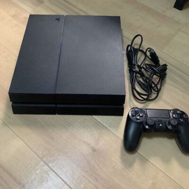 Play station (PS4)