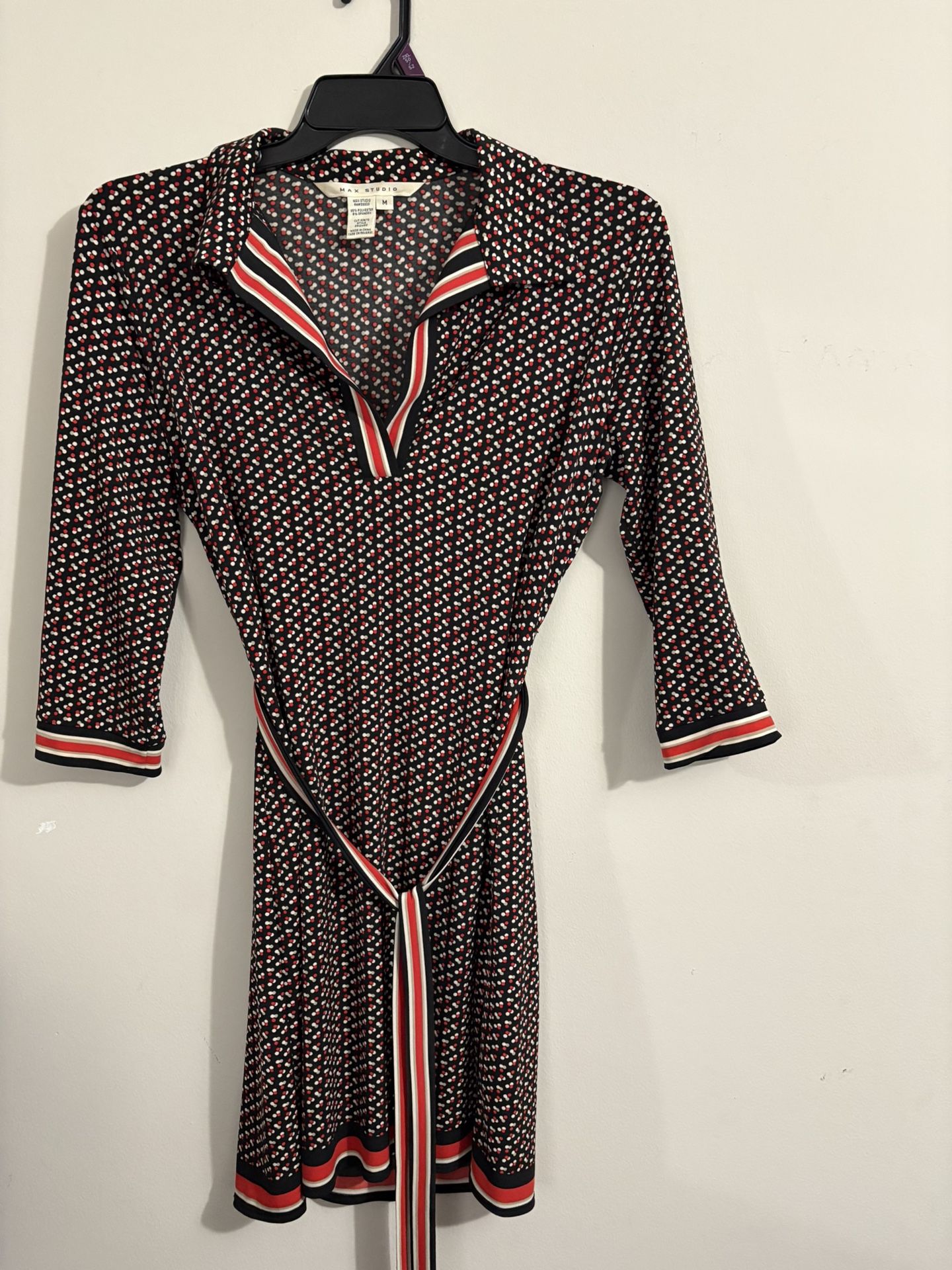 Max Studio Cute Dress With Belt. Size Medium