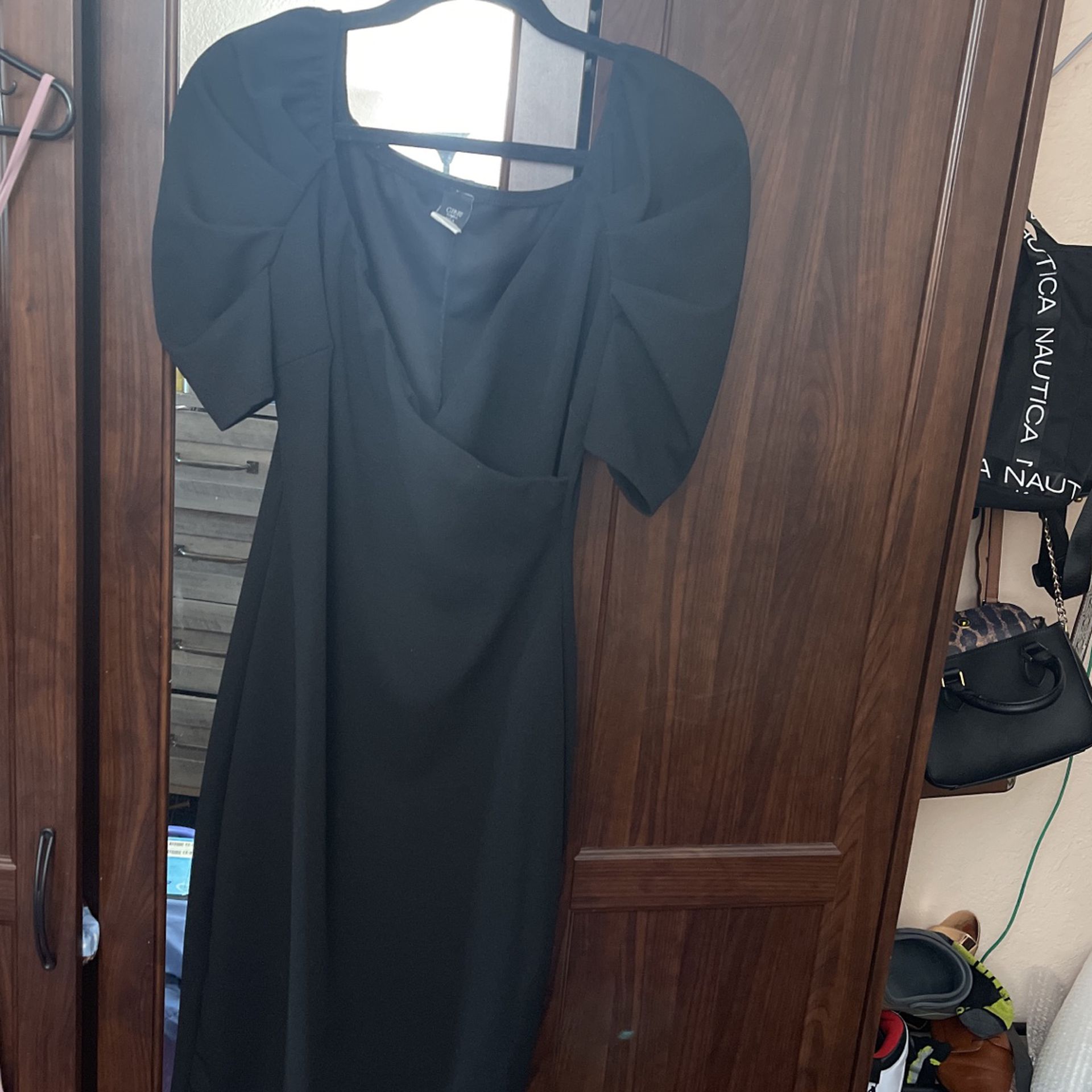 Black dresss Formal Dress Large