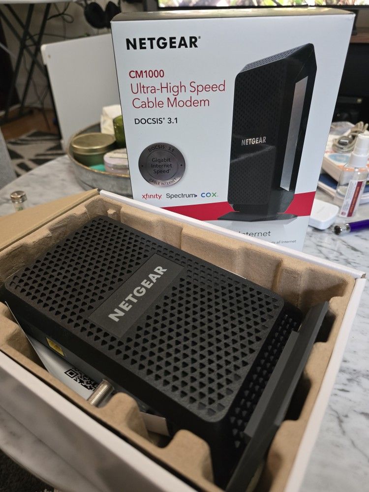 Netgear CM1000v2 Ultra-high Speed Cable Modem DO DID 3.1 1Gbps Unlocked