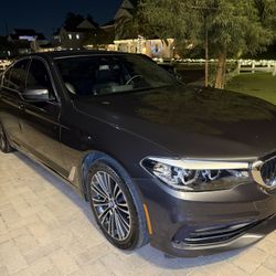 2019 BMW 530E