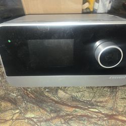 ResVent iBreeze Automatic TouchScreen BiPAP Machine with Heated Humidifier & Wifi