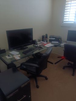 Glass corner computer desk