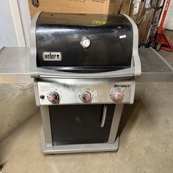 Weber - Spirit E-310 3-Burner Propane Gas Grill - Black