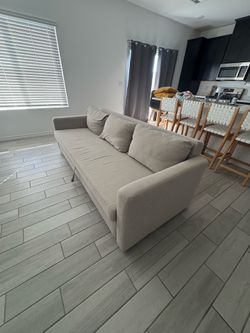 Moving sale