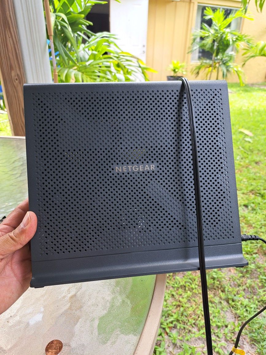 Netgear Cable Modem Voice Router Model C7100v
